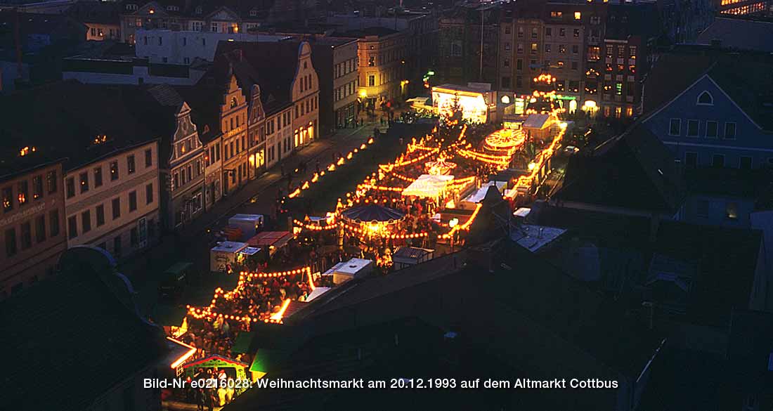 Weihnachtsmarkt am 20.12.1993 auf dem Altmarkt